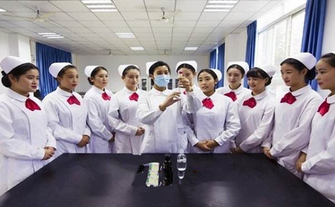 成都卫校专业图