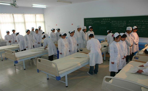 成都卫校护理专业图