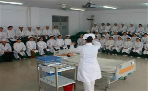 成都卫校专业图