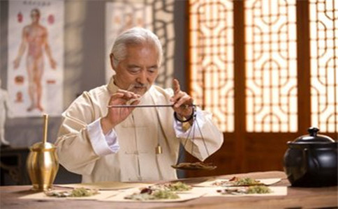 成都卫校中医药专业图